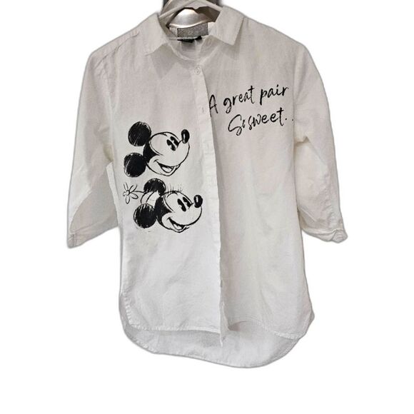 Disney Tops - White Mickey and Minnie Mouse Disney Shirt